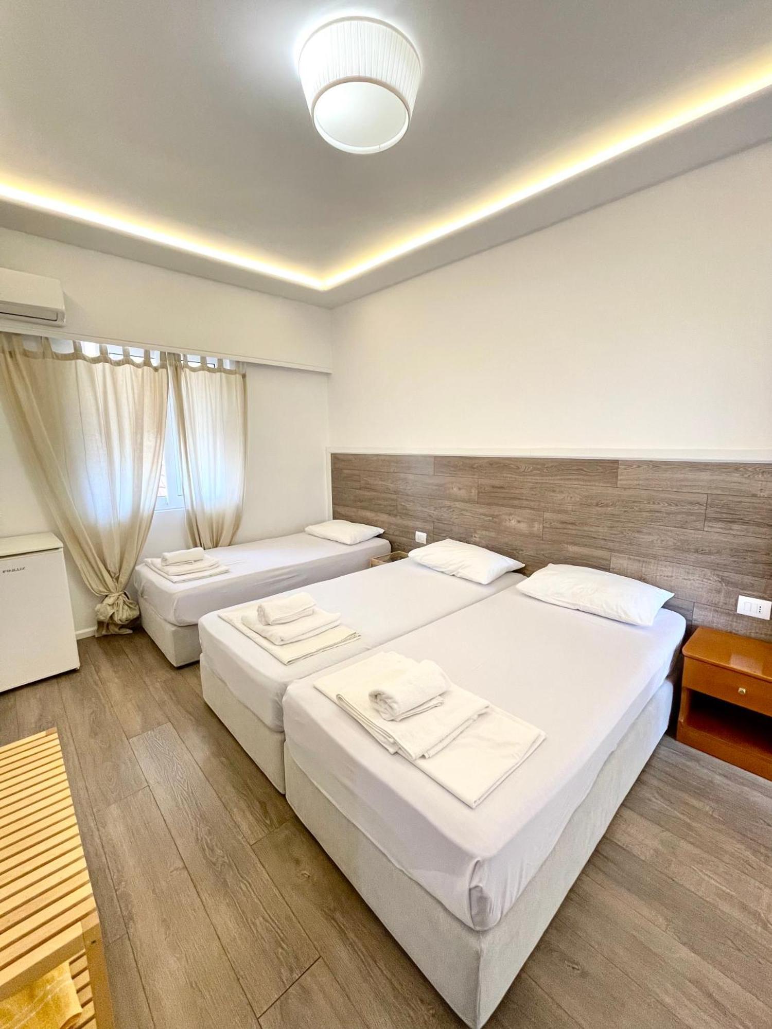 阿乌尼奥哈酒店 Sarandë 外观 照片