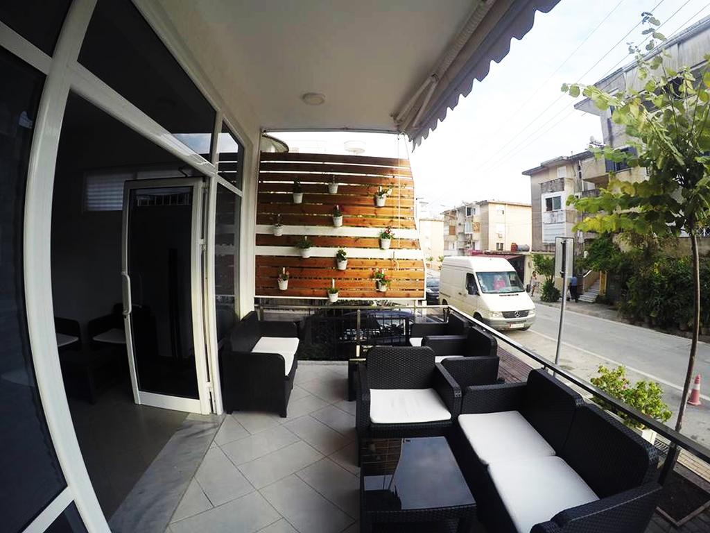 阿乌尼奥哈酒店 Sarandë 外观 照片